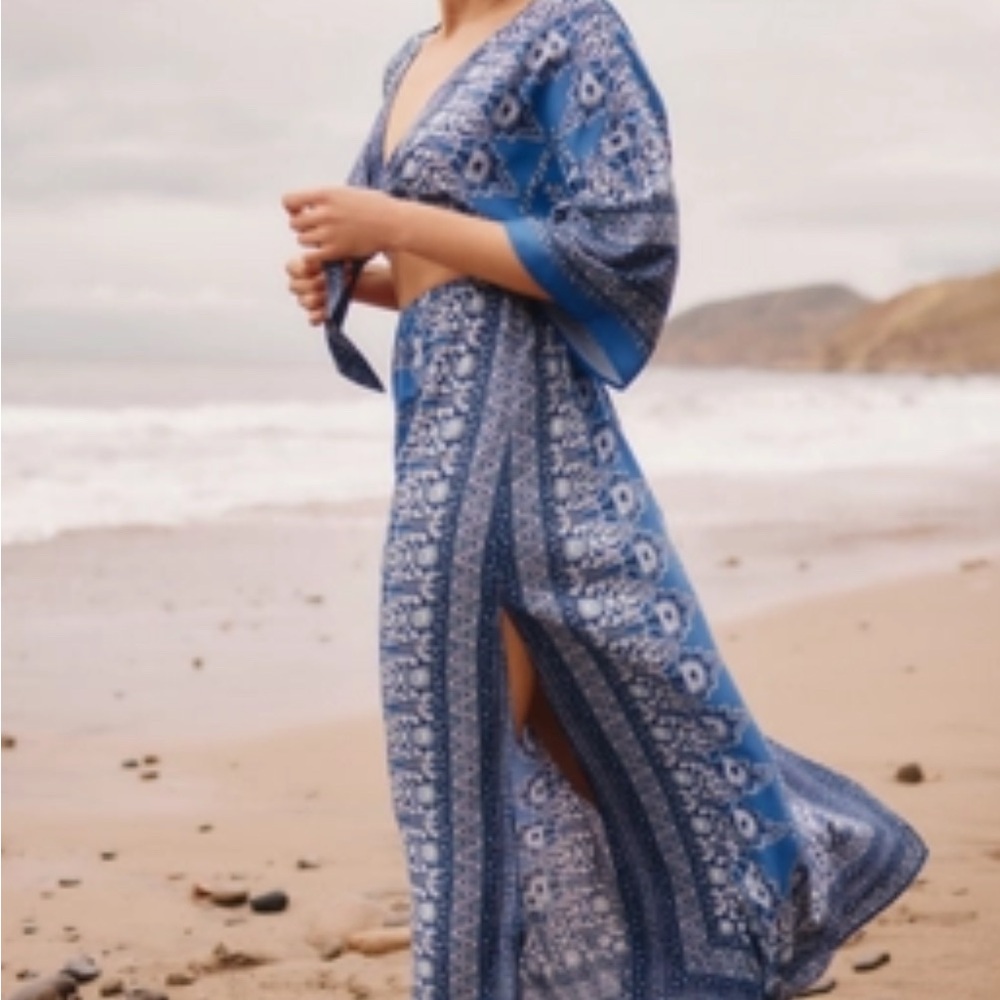 Chic Blue Patterned Swim Coverup